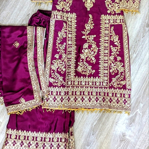 Party Style Palazzo suit in wine color it's very beautiful suit - Picture 1 of 4